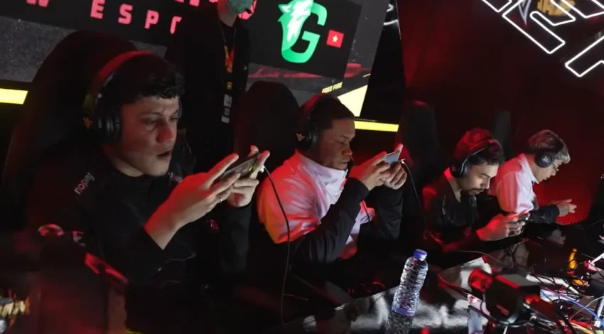 Free Fire Esports complete guide menampilkan turnamen profesional dan pro player