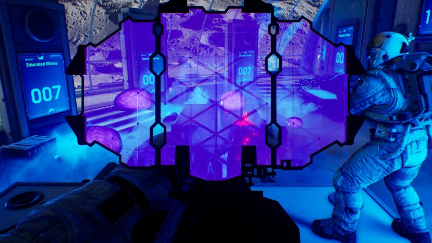 Karakter dalam Together: Moon Escape sedang memecahkan puzzle di stasiun luar angkasa bulan