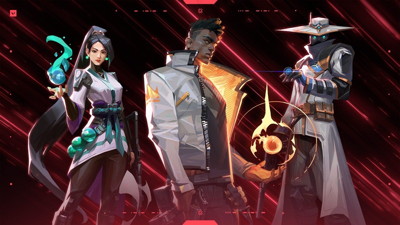 Gamer sedang menerapkan tips dan trik gaming untuk meningkatkan kemampuan bermain.